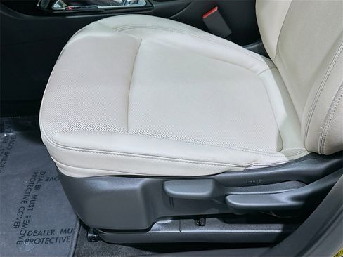 Used 2025 Buick Encore GX Sport Touring image 19