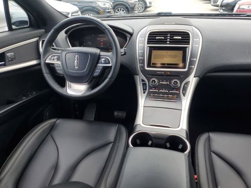 Used 2019 Lincoln Nautilus FWD image 14