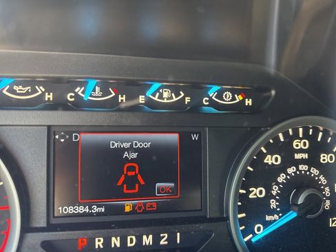 Used 2017 Ford F150 XLT w/ Equipment Group 302A Luxury image 13