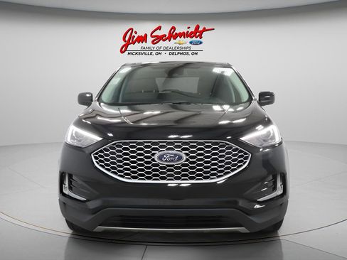 Used 2024 Ford Edge SEL w/ Convenience Package AWD/4WD image 3