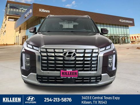 Used 2024 Hyundai Palisade Calligraphy FWD image 2