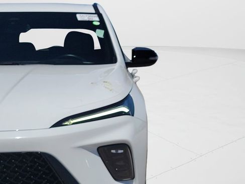 Used 2025 Buick Enclave Sport Touring image 24