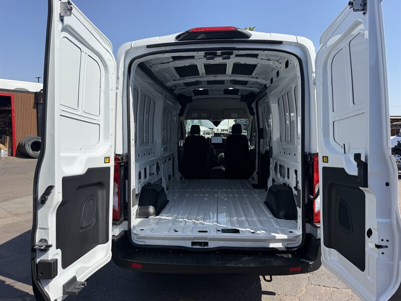 Used 2026 Ford Transit 250 148 Medium Roof RWD image 10