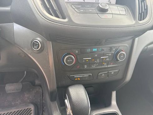 Used 2019 Ford Escape SE FWD image 22