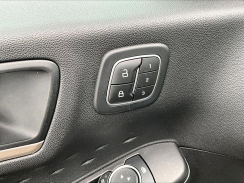 Used 2020 Ford Escape SEL FWD image 38