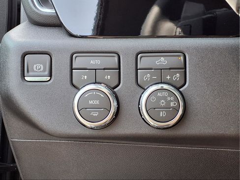 New 2026 GMC Sierra 1500 Elevation AWD/4WD image 17