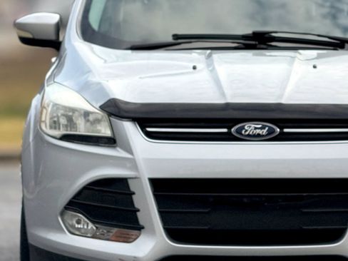 Used 2015 Ford Escape Titanium image 11