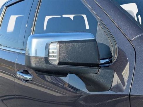 Used 2023 Chevrolet Silverado 1500 High Country w/ Technology Package image 12