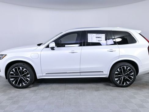 New 2026 Volvo XC90 T8 Plus w/ Protection Package AWD/4WD image 2