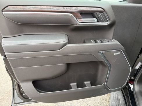 New 2026 GMC Sierra 1500 SLT AWD/4WD image 16