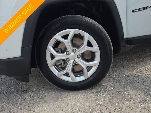 Certified 2024 Jeep Compass Latitude AWD/4WD image 28