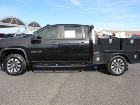 Used 2022 Chevrolet Silverado 2500 Custom w/ Custom Value Package image 6