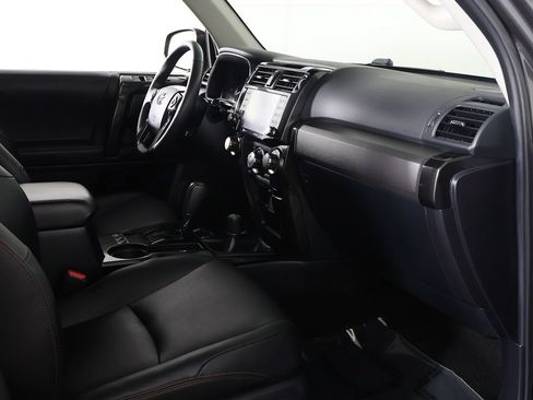 Used 2021 Toyota 4Runner Venture w/ Moonroof Package AWD/4WD image 25