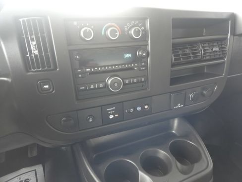 Used 2020 Chevrolet Express 3500 w/ Power Convenience Package RWD image 25