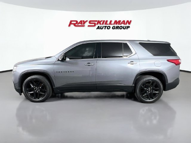 Used 2020 Chevrolet Traverse LS w/ LPO, Blackout Package FWD image 4