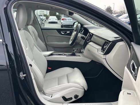 Used 2020 Volvo S60 T6 Inscription w/ Protection Package Premier image 14