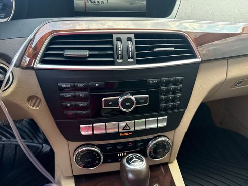 Used 2014 Mercedes-Benz C 300 4MATIC Sedan image 16