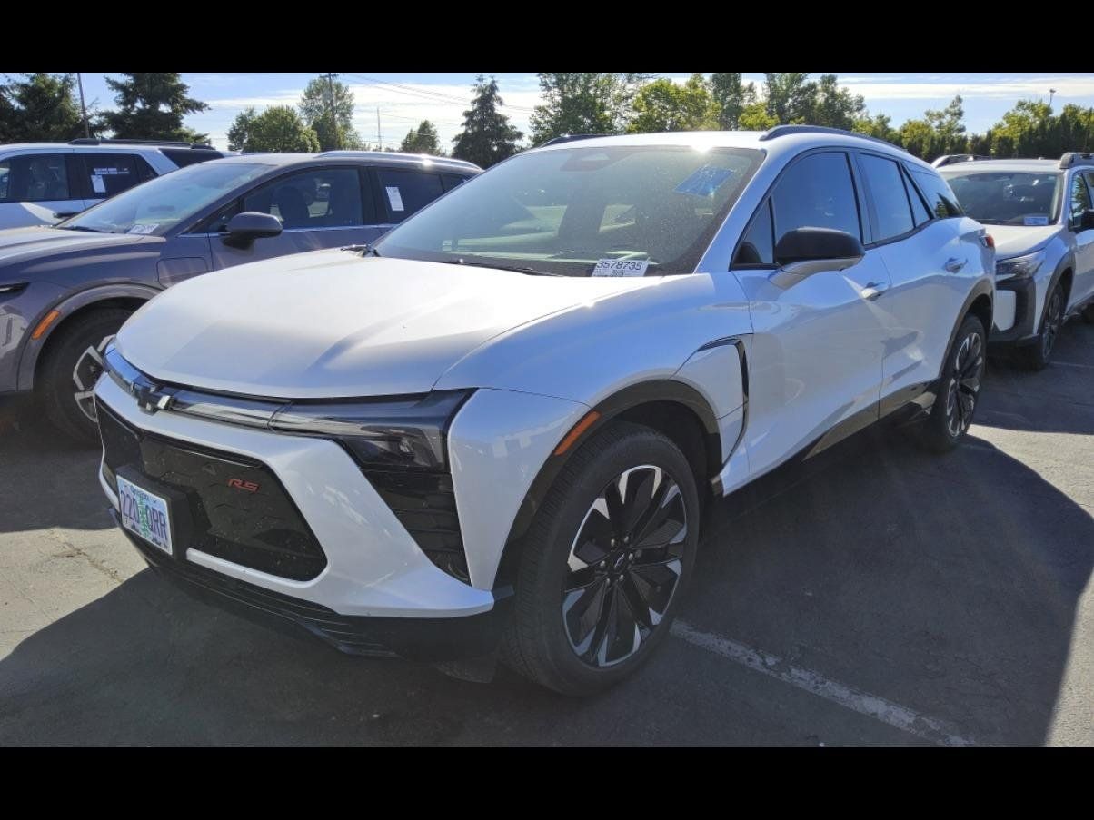 Used 2025 Chevrolet Blazer EV RS RWD image 1