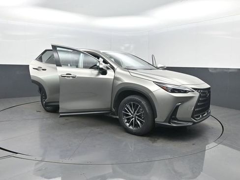 Used 2023 Lexus NX 250 FWD w/ Towing Package (2000 Lbs) image 41