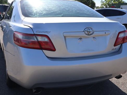Used 2009 Toyota Camry XLE FWD image 4