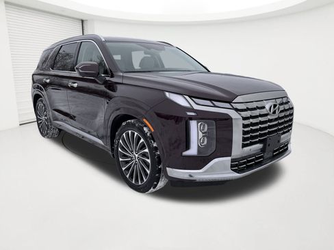 Used 2023 Hyundai Palisade Calligraphy image 3