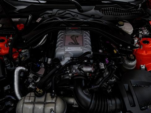 Used 2022 Ford Mustang Shelby GT500 w/ Technology Package image 97