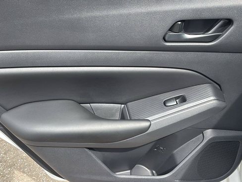 Used 2025 Nissan Altima 2.5 S FWD image 18