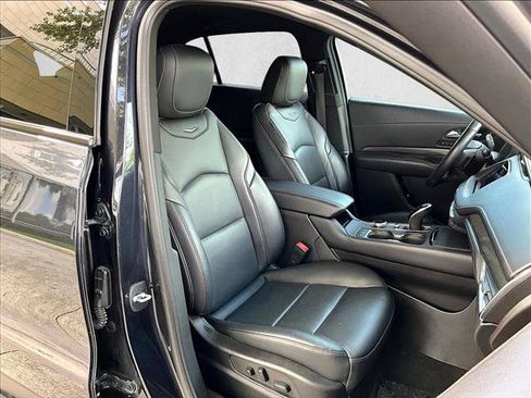Used 2022 Cadillac XT4 Sport w/ Comfort Package AWD/4WD image 9