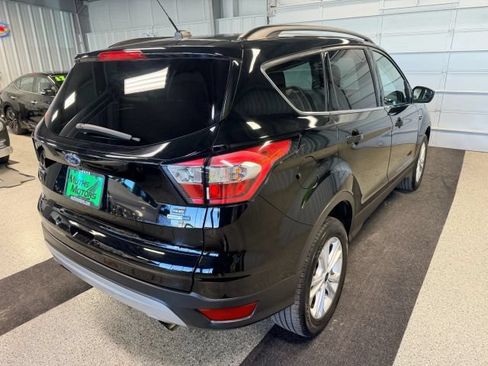 Used 2018 Ford Escape SE AWD/4WD image 3
