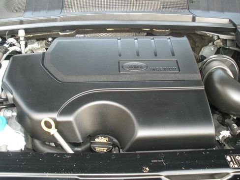 Used 2019 Land Rover Range Rover Evoque image 10