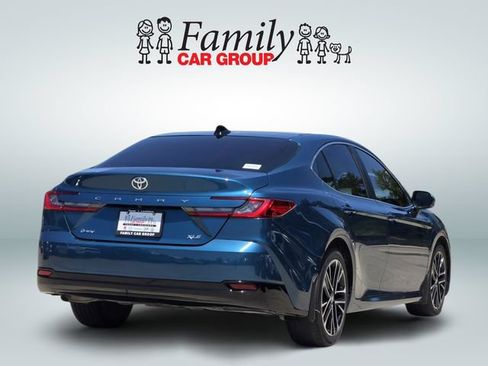 Used 2025 Toyota Camry XLE w/ Premium Package FWD image 4