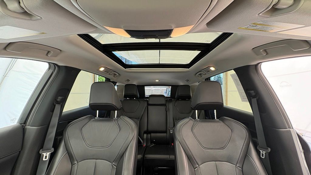 Used 2024 INFINITI QX60 Luxe AWD/4WD image 38