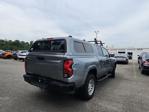 Used 2024 Chevrolet Colorado W/T w/ Technology Package RWD image 5