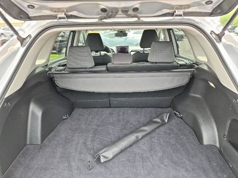 Used 2025 Toyota RAV4 XLE AWD/4WD image 16