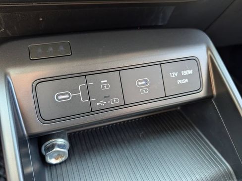Certified 2024 Hyundai Kona SEL FWD image 24
