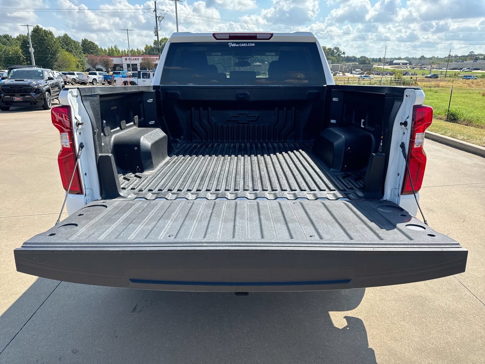 Used 2025 Chevrolet Silverado 1500 RST RWD image 23