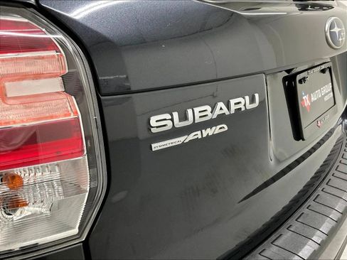 Used 2017 Subaru Forester 2.5i Premium AWD/4WD image 34