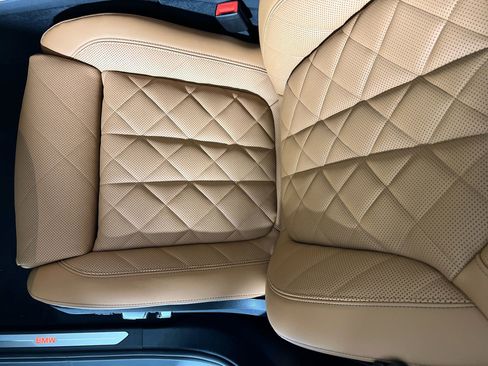 Used 2026 BMW X7 xDrive40i w/ Executive Package image 25