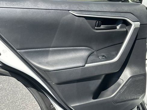 Certified 2021 Toyota RAV4 LE image 6