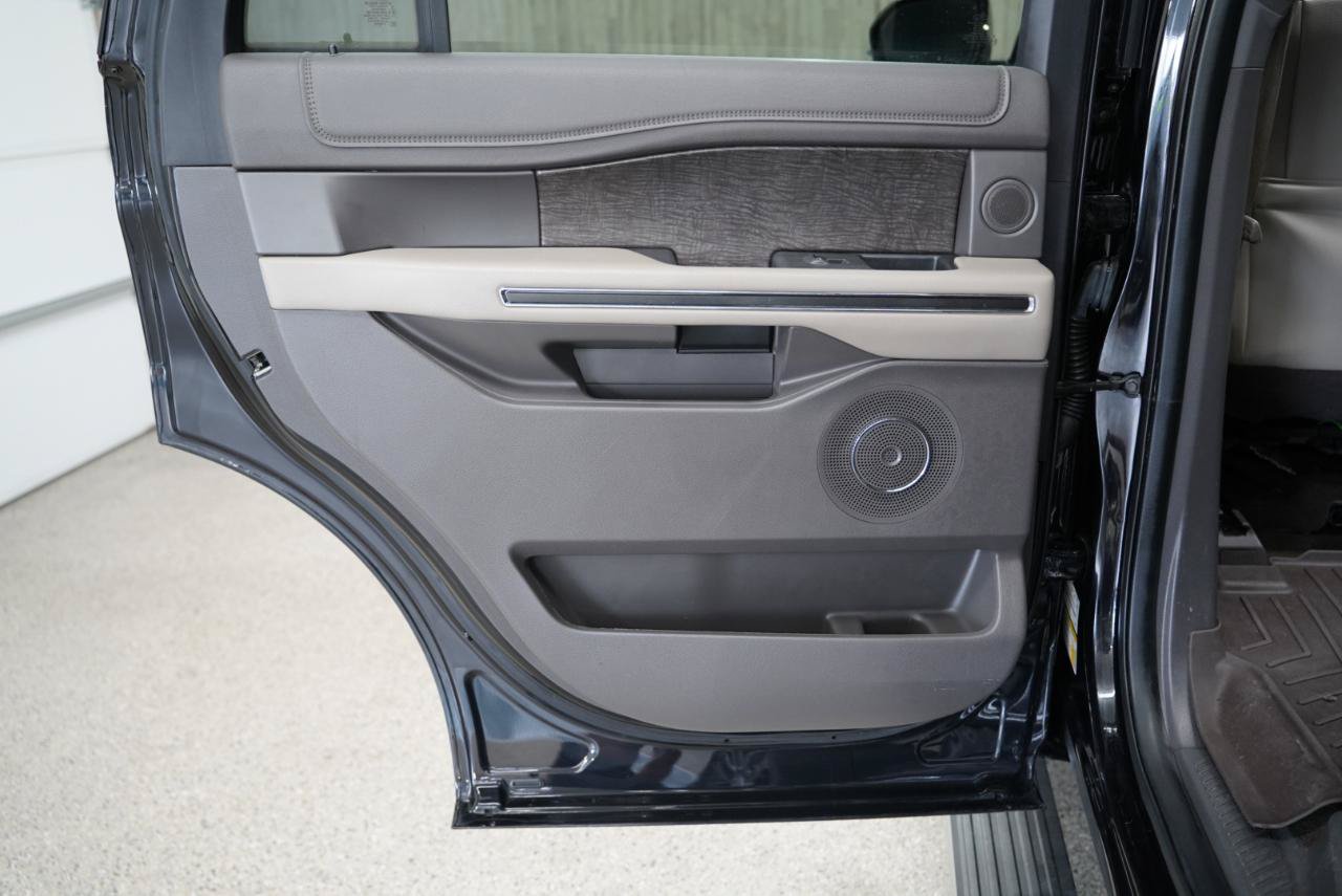 Used 2021 Ford Expedition Limited AWD/4WD image 37