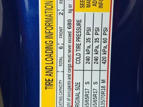 Used 2023 GMC Acadia AT4 w/ Technology Package image 14