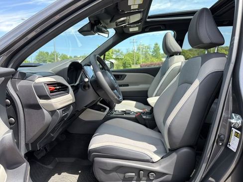 Used 2026 Subaru Forester Premium AWD/4WD image 11
