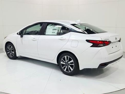 Certified 2025 Nissan Versa SV w/ Trunk Package FWD image 6
