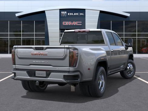 New 2026 GMC Sierra 3500 Denali w/ Denali Reserve Package AWD/4WD image 4