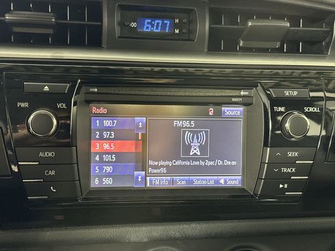 Used 2016 Toyota Corolla L image 21