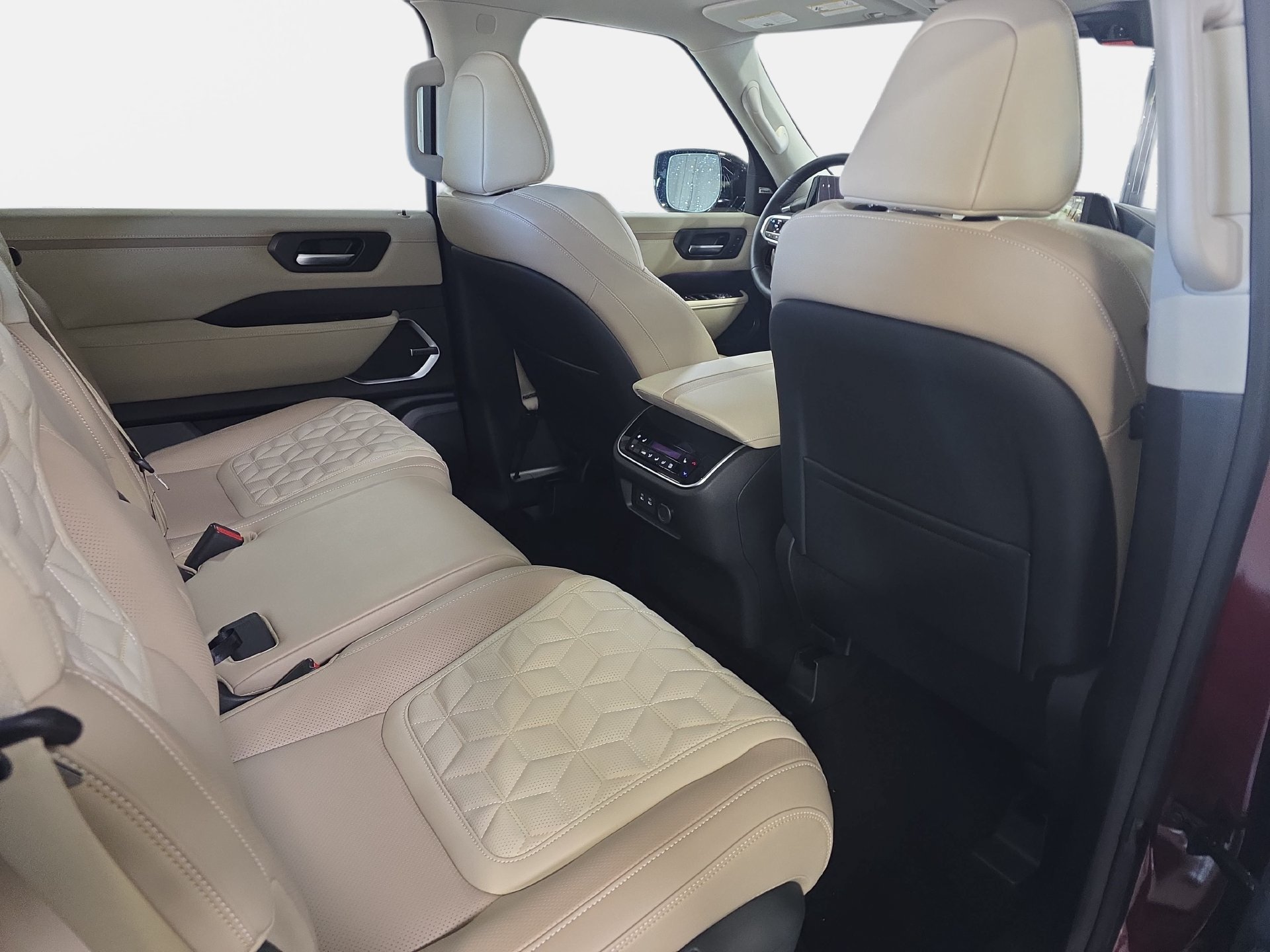 New 2026 Nissan Armada Platinum AWD/4WD image 11