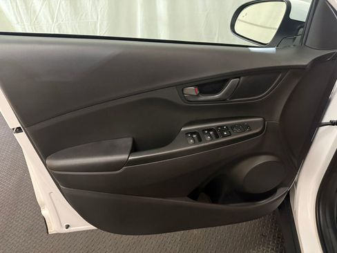 Used 2023 Hyundai Kona SEL w/ Cargo Package image 22