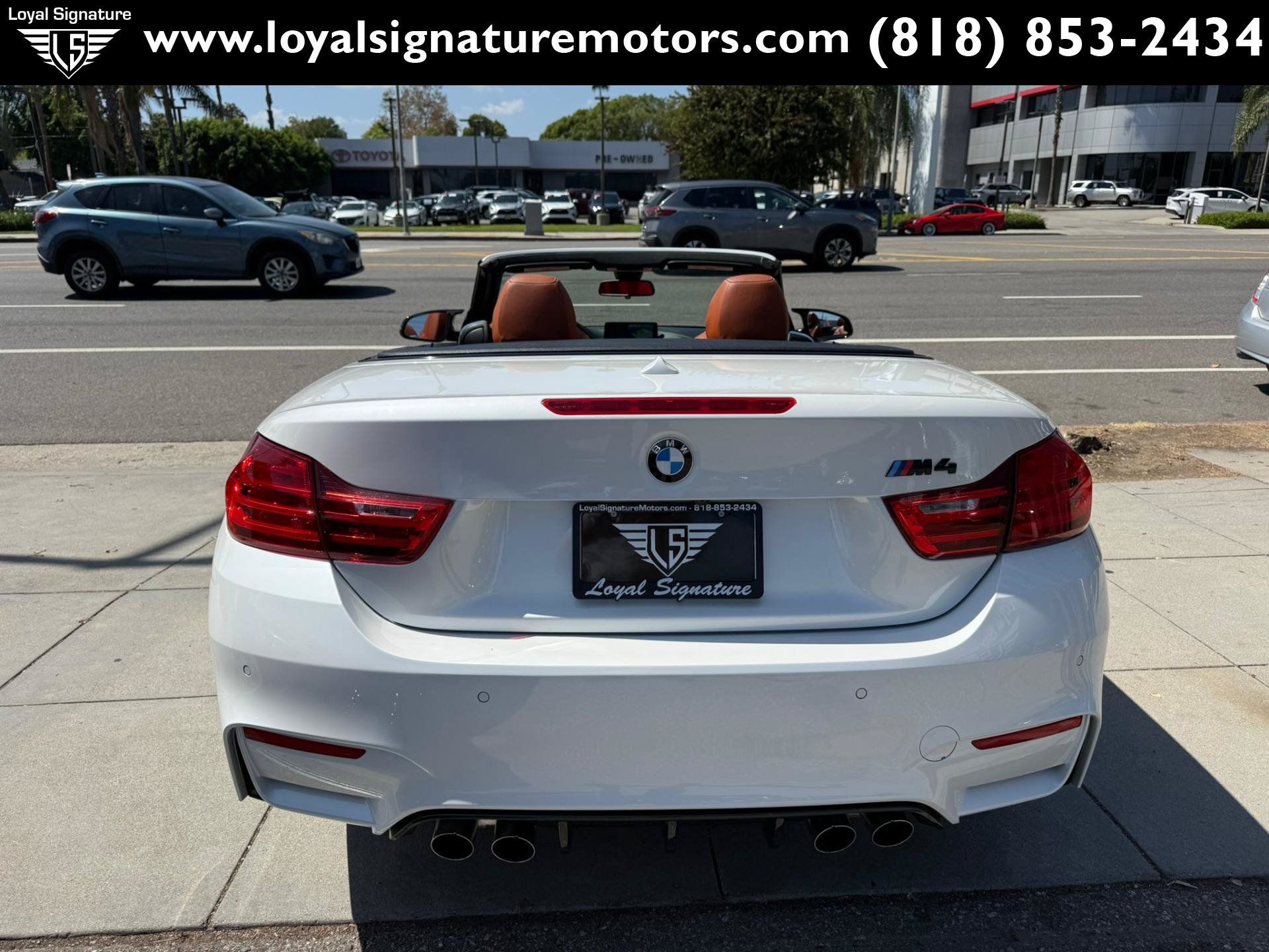 Used 2017 BMW M4 Convertible RWD image 6