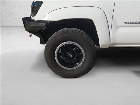 Used 2015 Toyota Tacoma 4x4 Double Cab image 22