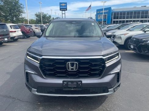 Used 2024 Honda Pilot Touring image 6